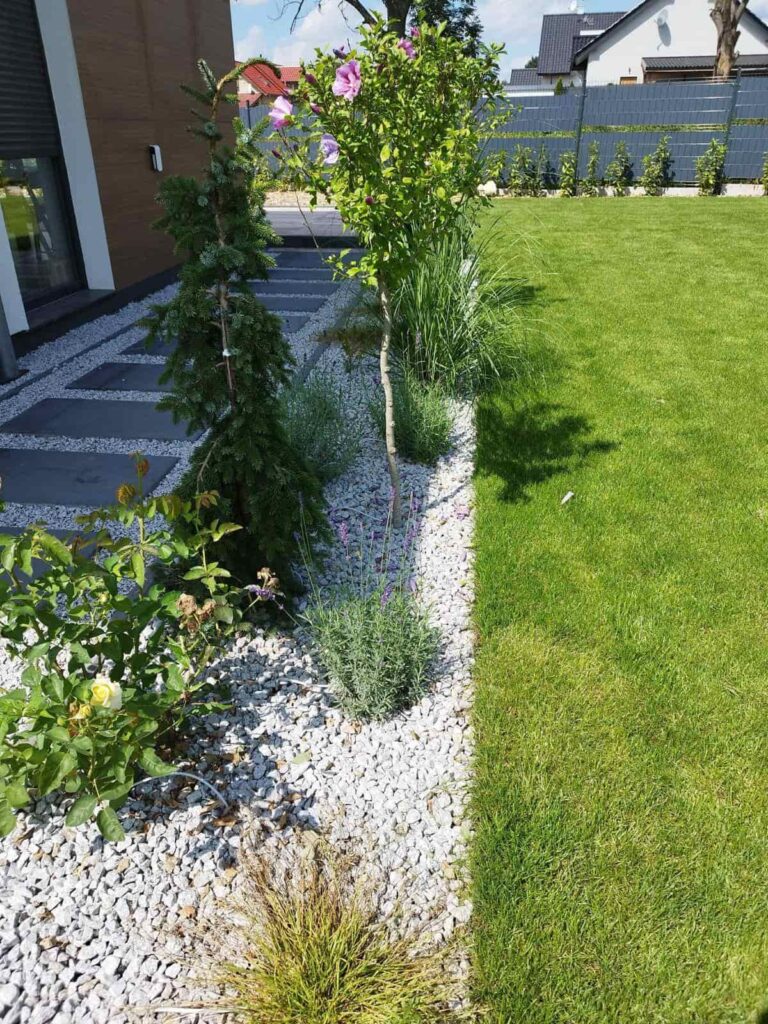 Zakładanie ogrodu i nasadzenia roślin ozdobnych w Lubaniu – estetyczne wykończenie posesji